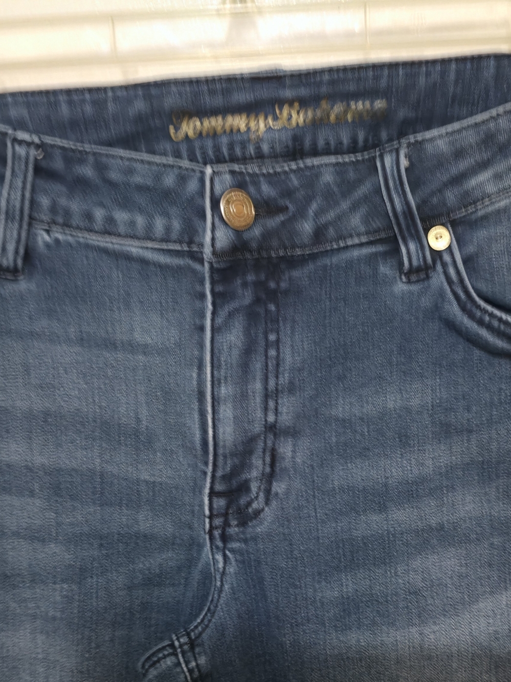 Tommy Bahama 6/29 Mid-Rise Slim Boyfriend Jeans Tidal Wash